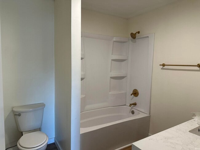 Building Photo - 2201 7th St