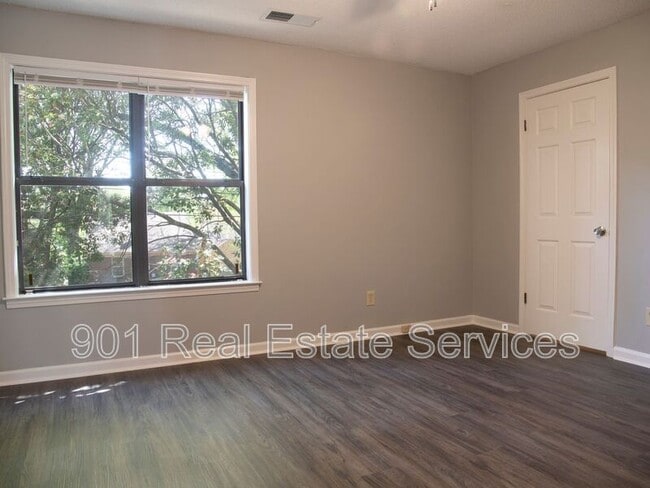 Building Photo - 3741 Charleston Square