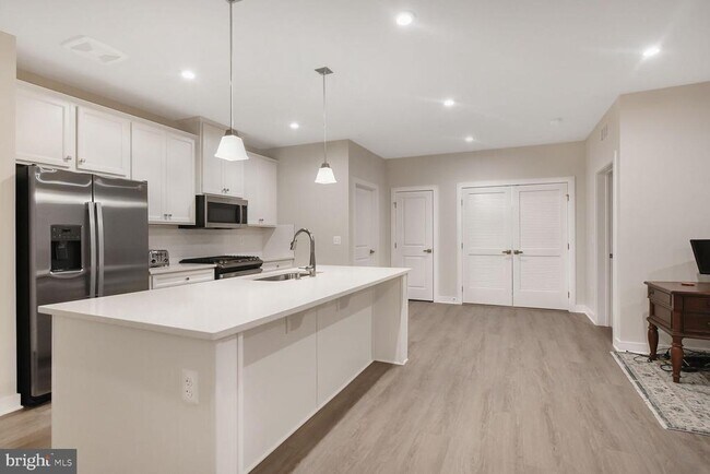 Building Photo - 21460 Mount Sterling Ter