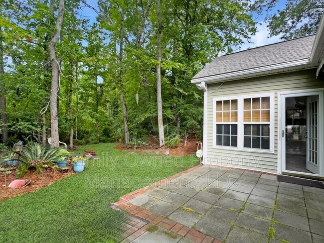 Building Photo - 8627 Grassy Oak Trail