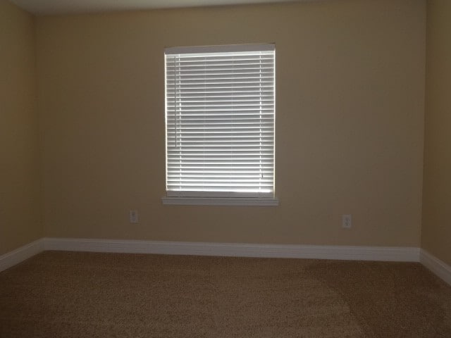 Building Photo - 1325 Sunray Dr