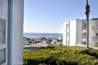 Building Photo - 650 The