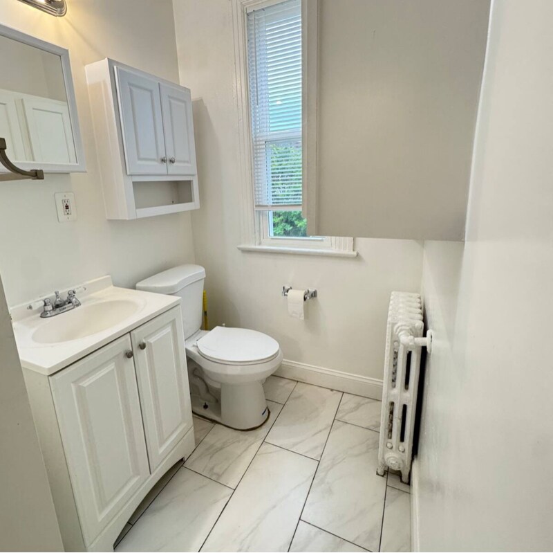 Building Photo - 441 Manor Pl NW