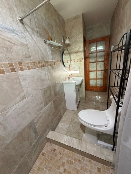 Building Photo - 22972 Crespi St