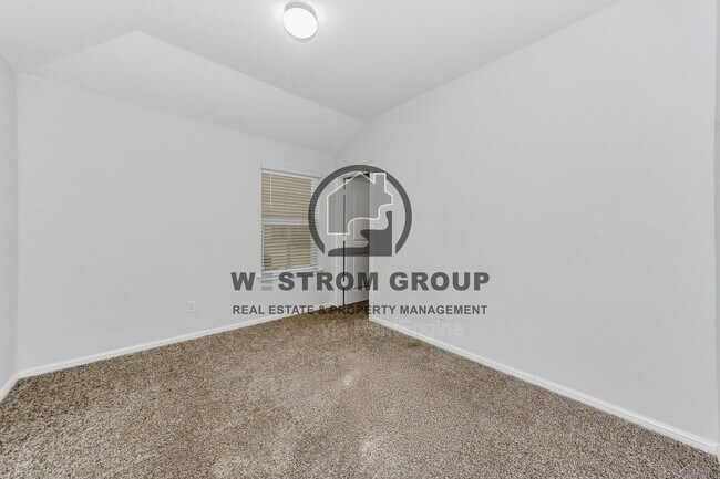 Building Photo - 9209 Leveret Ln