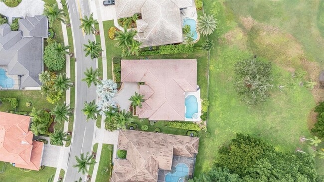 Building Photo - 2534 Golf View Dr