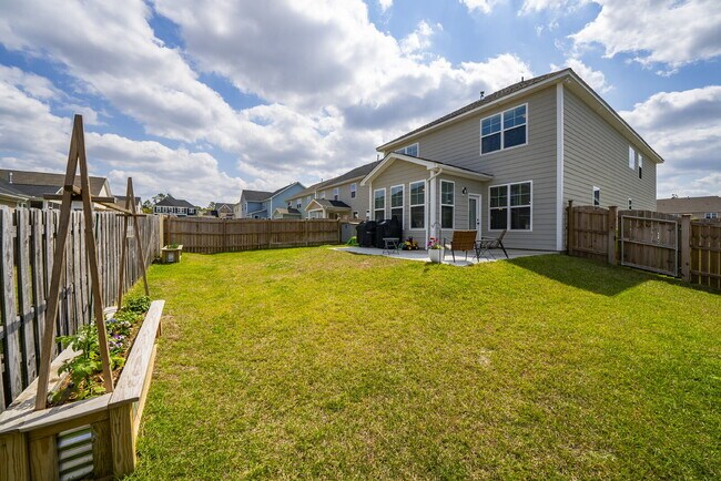Building Photo - 4BR Home in Blythewood | Fenced Yard & 2-Car Garage