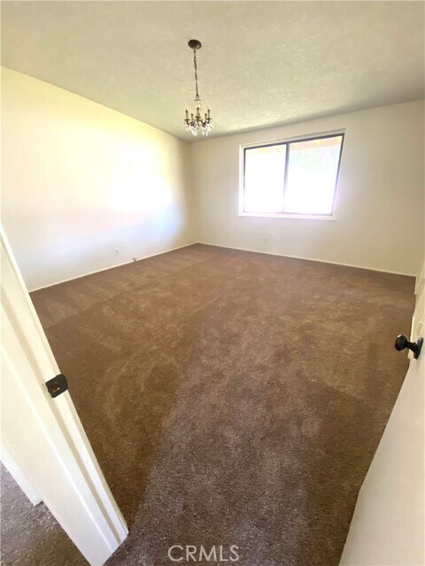 Building Photo - 700 E Orangewood Dr