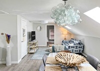 Building Photo - 136 Main St