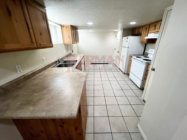Building Photo - 268 S 900 W