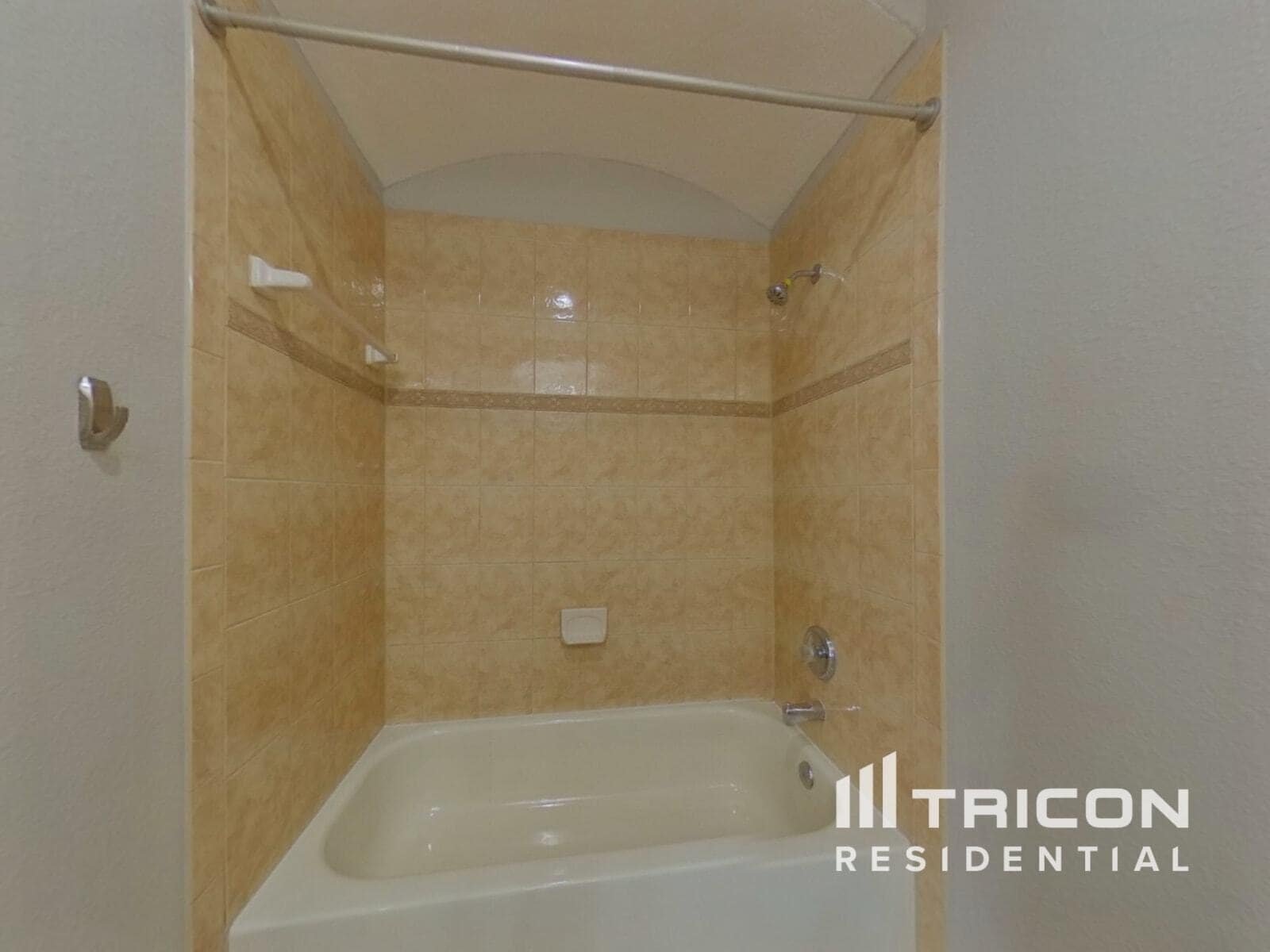 Building Photo - 606 Marigold Rd