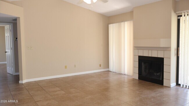 Building Photo - 9750 N 94th Pl