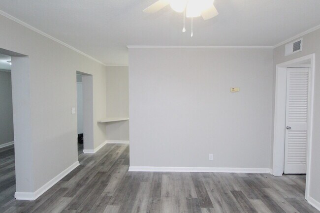 Building Photo - Move-In Ready 3-Bed Home – Pet Friendly & ...