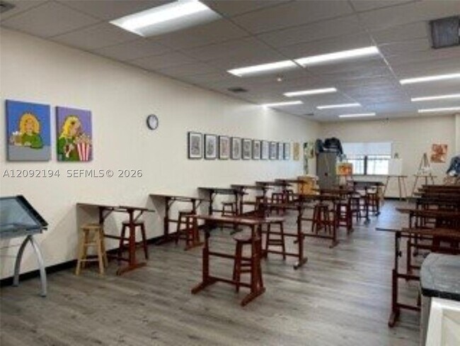 Building Photo - 16571 Blatt Blvd