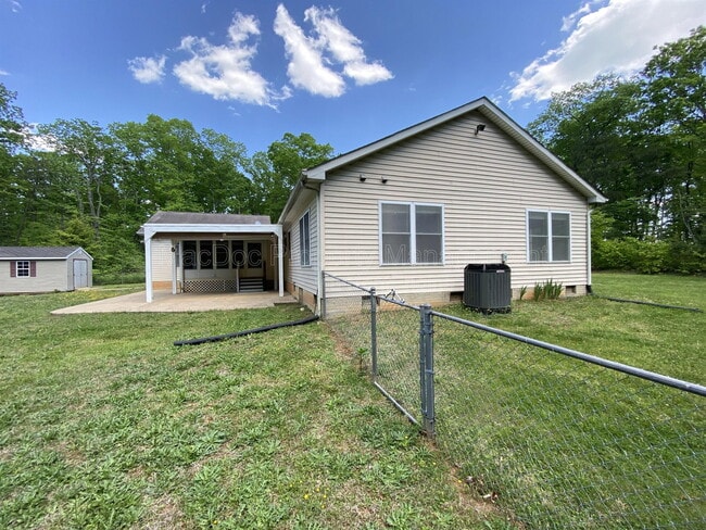 Building Photo - 10207 Battlefield Dr