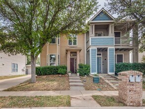 Building Photo - 10716 Astor Dr