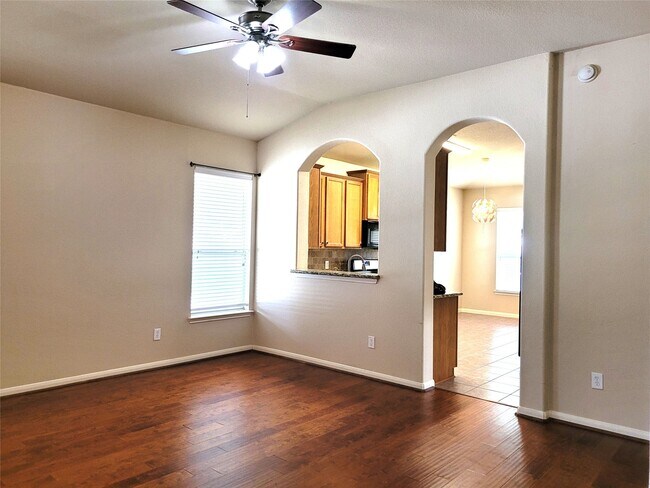 Building Photo - 6042 Starbrook Creek Dr