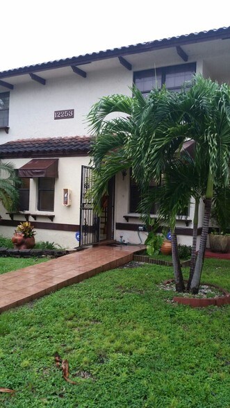 Primary Photo - 12253 SW 16th Terrace