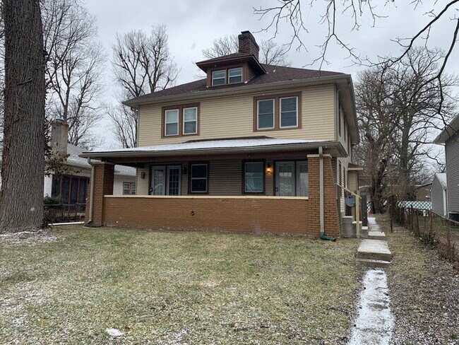 Primary Photo - Nice Duplex off 38th & Carrollton