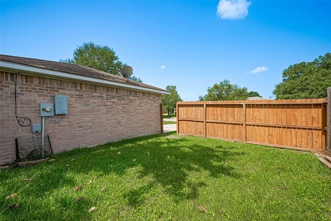 Building Photo - 3234 Mourning Dove Dr