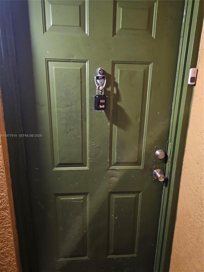 Building Photo - 2320 E Preserve Way