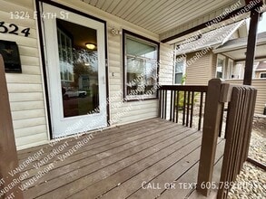 Building Photo - 1324 E 4th St