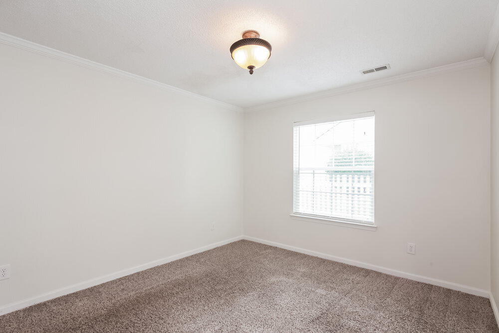 Building Photo - 7945 Bristle Ln