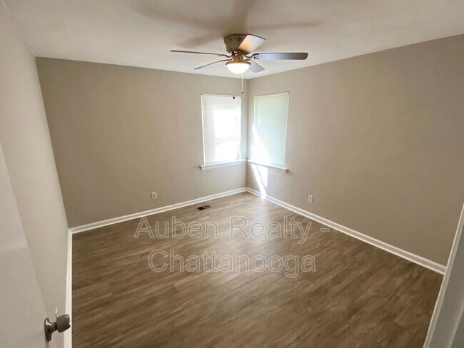 Building Photo - 3631 Sapulpa St