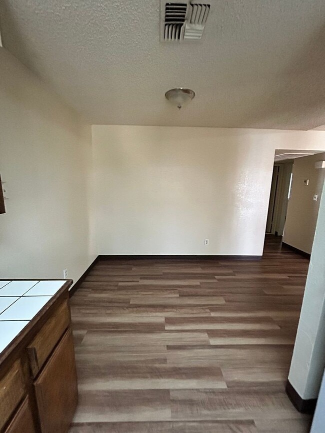 Interior Photo - 038- 3313 CHESTER LN
