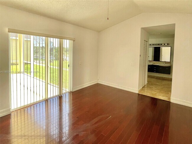 Building Photo - 808 Stanton Dr