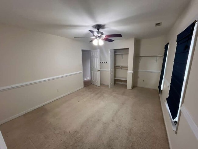 Building Photo - 5916 Park Forest Ln