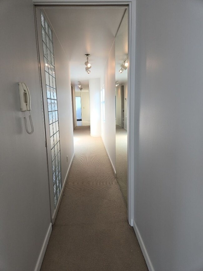 Building Photo - Must See Condo With A Phenomenal View!! $500 move in credit