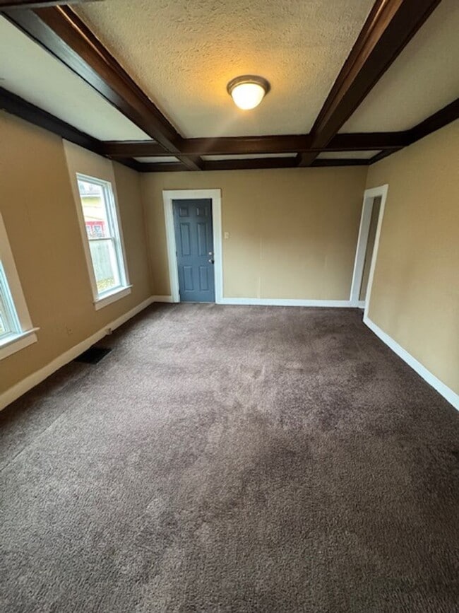 Building Photo - 2611 Warsaw St