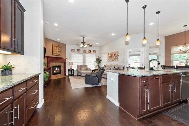 Building Photo - 8323 Floating Heart Ct