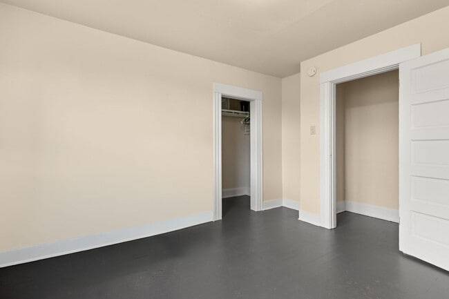 Building Photo - Bright 2 bed, 1 bath in fantastic SE locat...