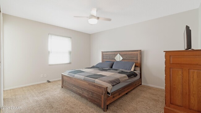 Building Photo - 840 Center Ave