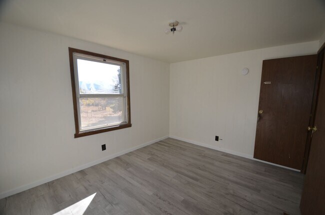 Building Photo - 1154 Straight Creek Dr