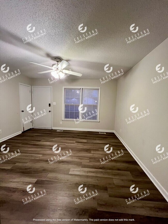 Building Photo - 3BR with Fenced Backyard - READY FOR MOVE IN TODAY!