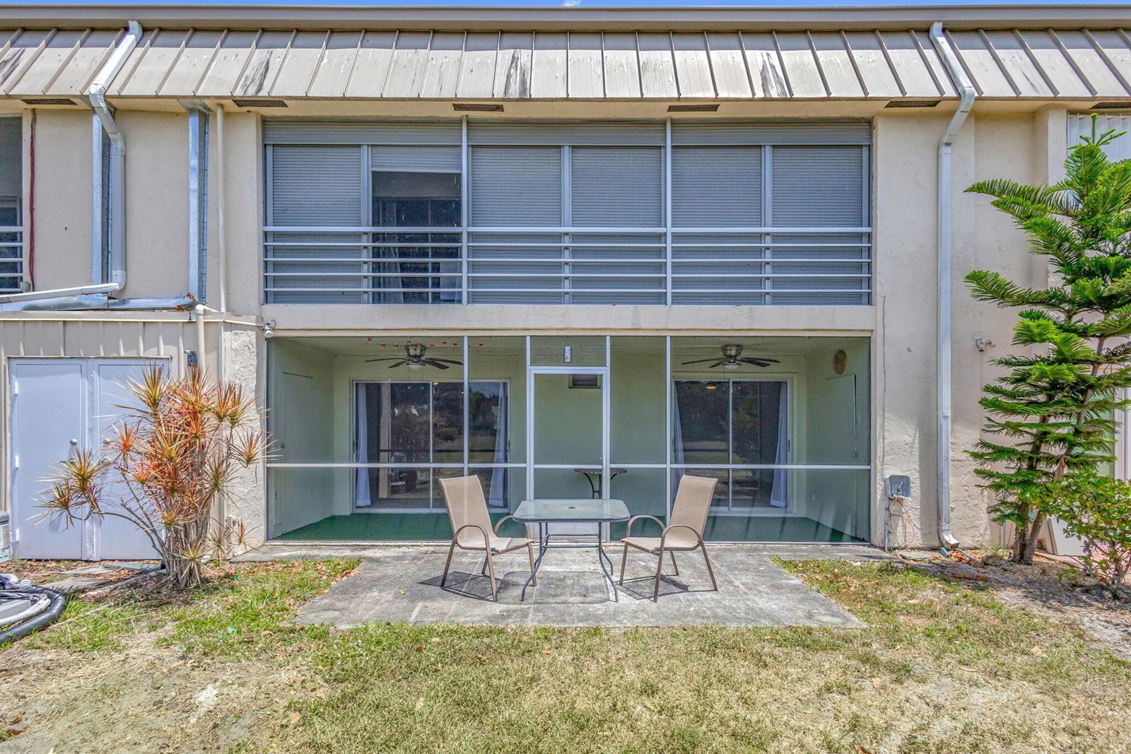 Building Photo - 10821 N Military Trl