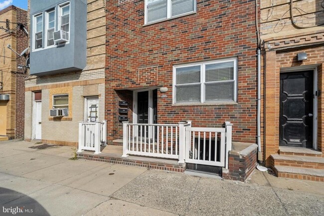 Building Photo - 1117 W Moyamensing Ave