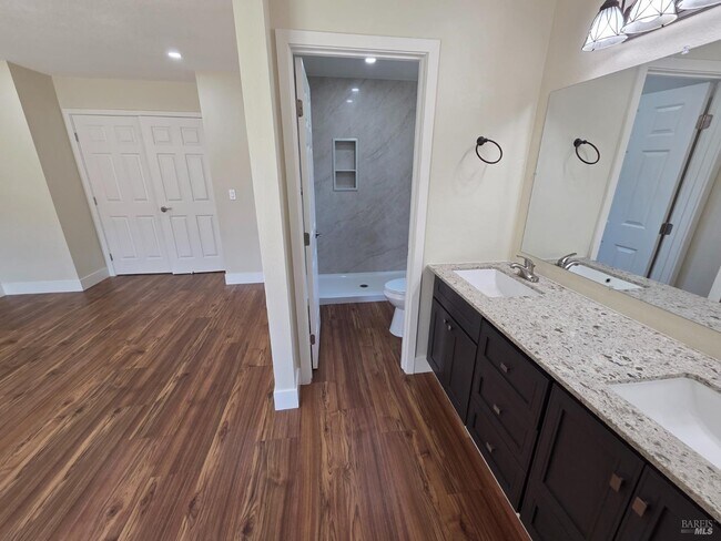 Building Photo - 616 Placer Ln