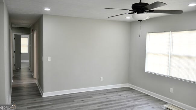 Building Photo - 2830 N Lumpkin Rd