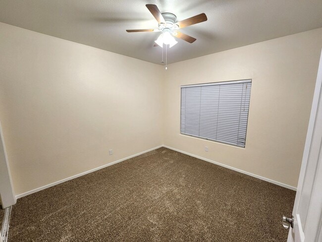 Building Photo - 1219 Gunsight Peak Dr