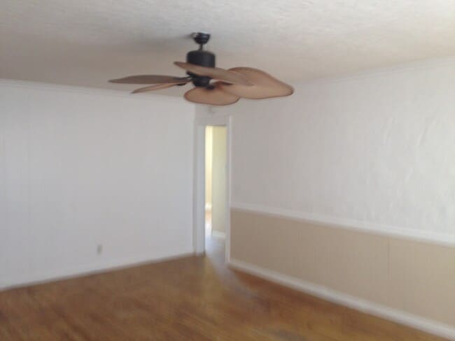 Building Photo - Beautiful 4 Bedroom 2 Bathroom house ( Alta and Decatur )