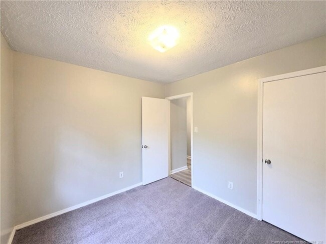 Building Photo - 425 Morley Dr