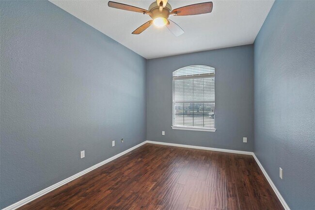 Building Photo - 1776 Bentley Dr