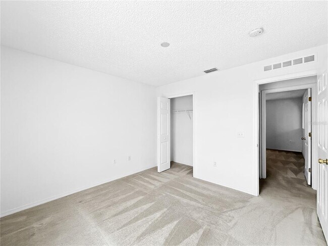 Building Photo - 1035 Ronlin St