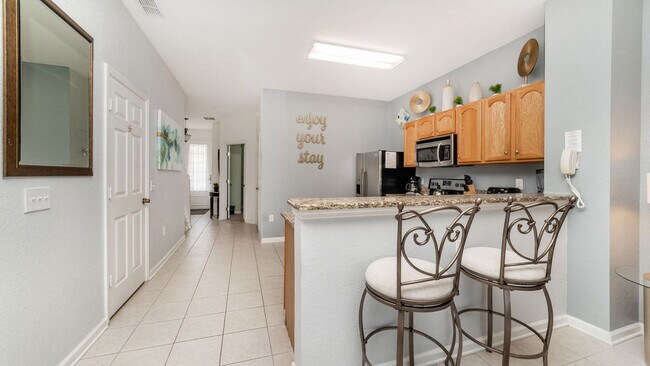 Building Photo - 2537 Maneshaw Ln