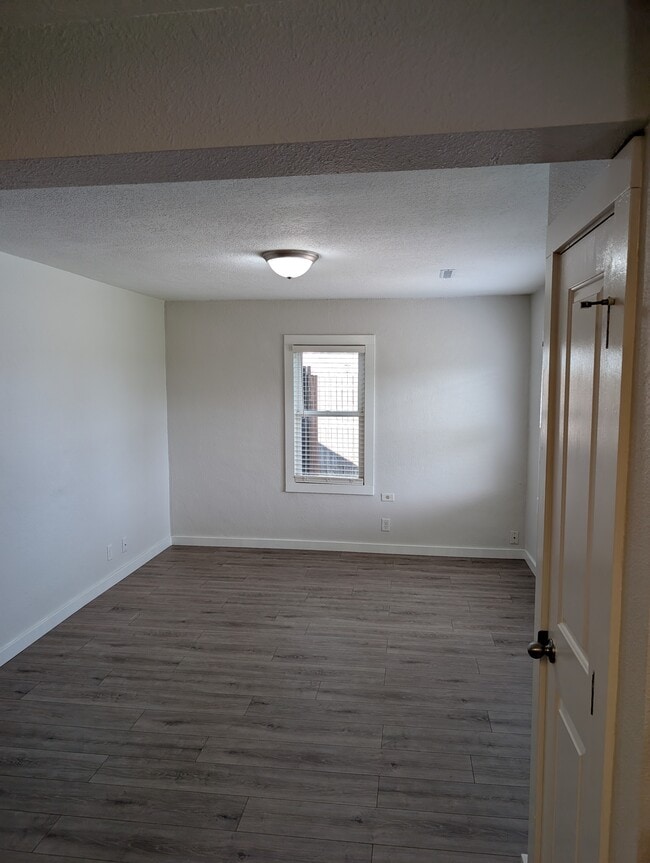 Building Photo - 245 NW 51st Pl