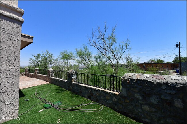 Building Photo - 3212 Canyon Point Ln